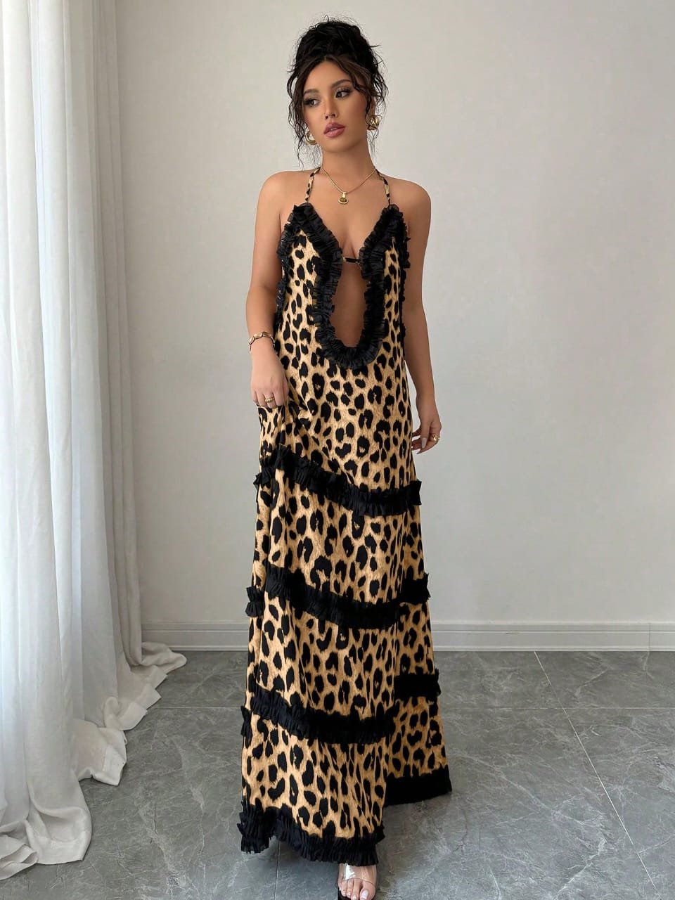 🛒Breezaya Vestido de Praia com Recorte de Renda Estampado de Leopardo Preto Sem Costas - Imagem 4