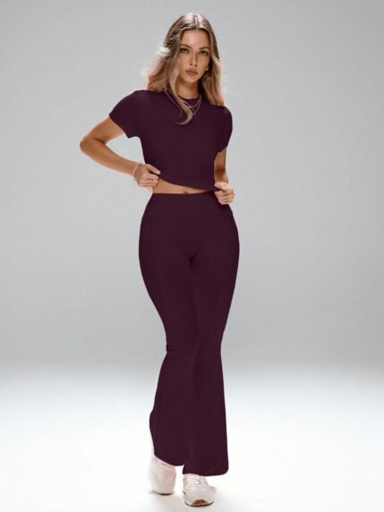 🛒FWH Conjunto de Duas Peças para Uso Diário para Mulheres: Estilo Básico, Design Versátil e Conservador Adequado para Uso Externo, Escritório, Fitness e Yoga. Apresenta um Estilo Doce e Elegante, Ajuste Slim com Tecido Elástico que Contrai a Cintura. Top de Gola Redonda e Manga Curta Combinada com Calça Esportiva de Cintura Alta e Controle da Barriga para Efeito de Alongamento das Pernas. Verão 100+ vendido
