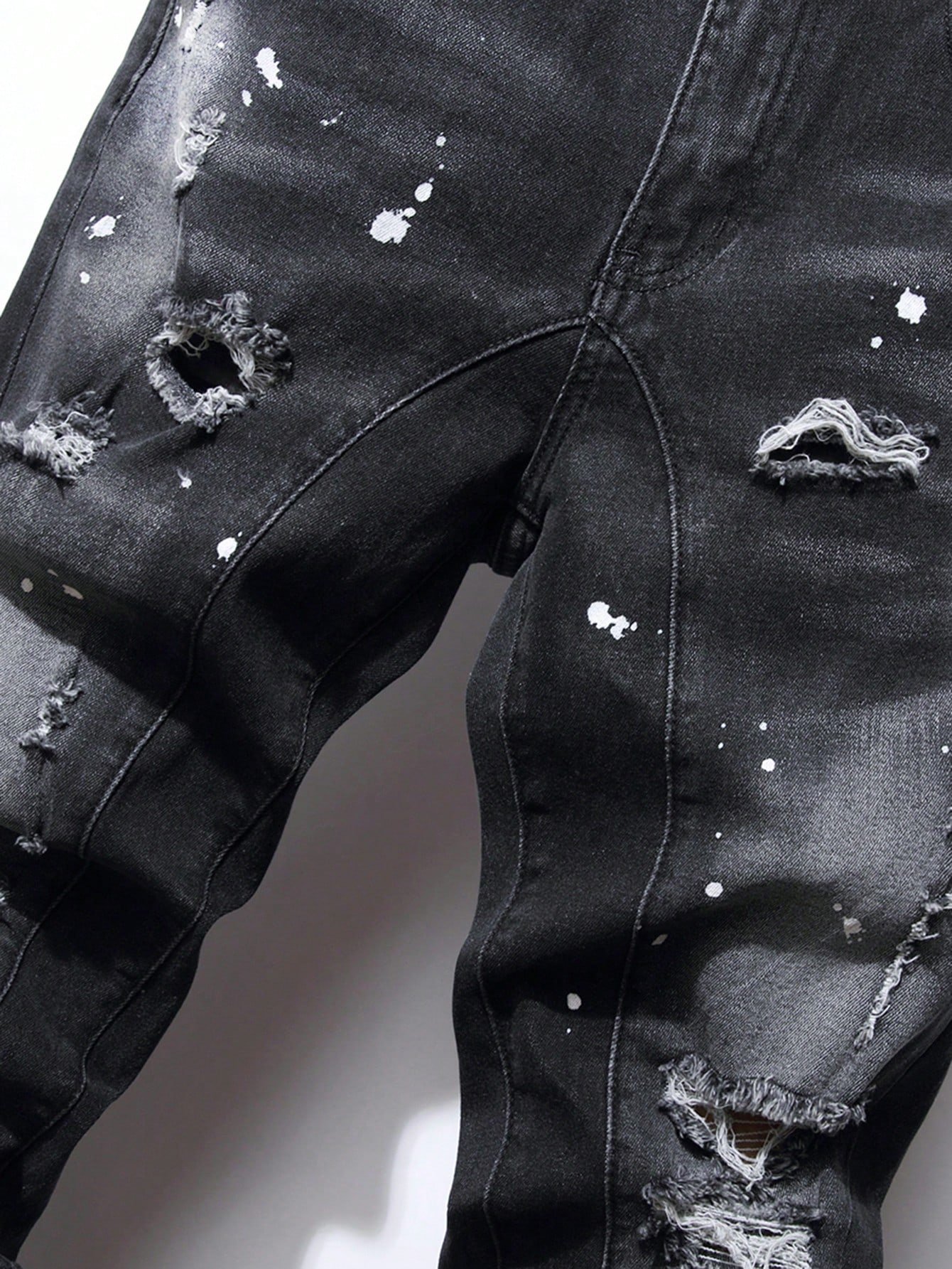 🛒Manfinity Roughcore Denim Skinny Preto Liso de Algodão com Estampa de Respingo de Tinta Rasgada e Desgastada, Ajuste Slim, Calça Cargo Longa, Presente para Marido, Namorado, Caminhada, Saída, Festa, Férias, Estilo Grunge - Imagem 4