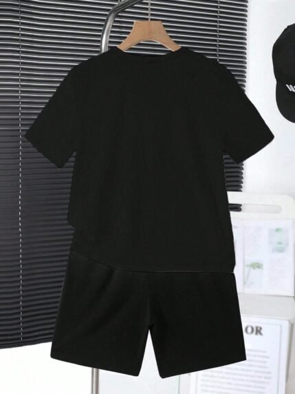🛒Conjunto Casual Diário de Camiseta de Manga Curta com Gola Redonda e Estampa de Letra e Desenho Animado e Shorts para Menino Jovem